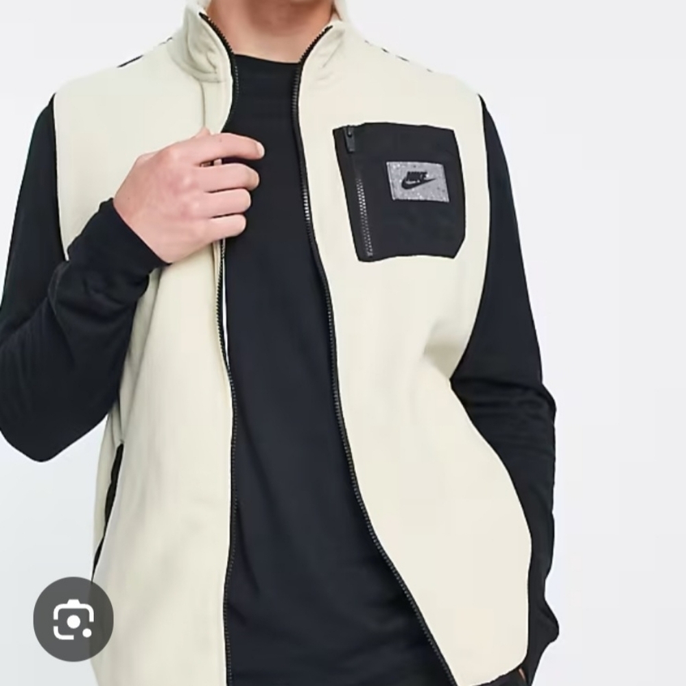 Nike Men's Cream and Black Vest